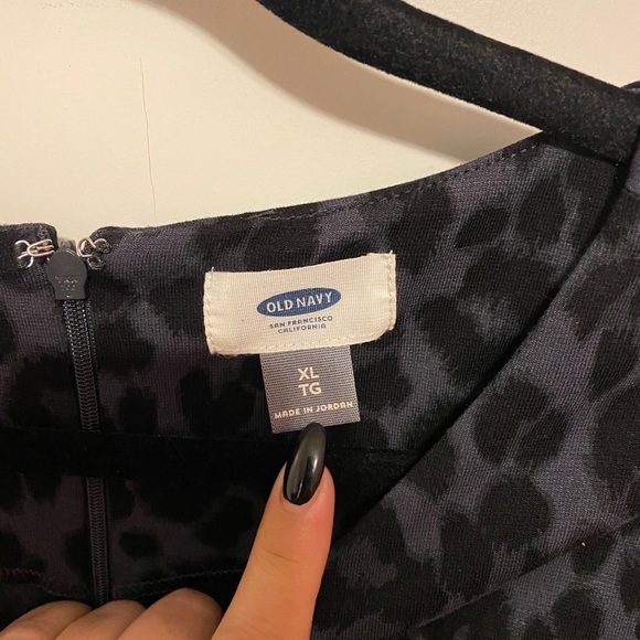Old Navy Leopard print dress - Picture 4 of 4